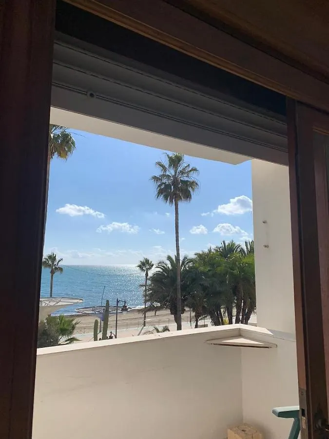 Beachfront Primera Linea De Playa En Casco Antiguo Estepona Apartment